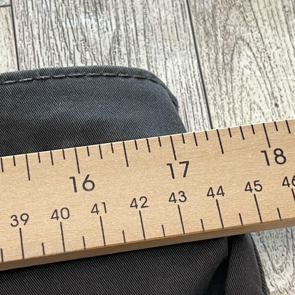 Wrangler Authentics Slim Fit Straight Leg Jeans - Picture 6 of 8